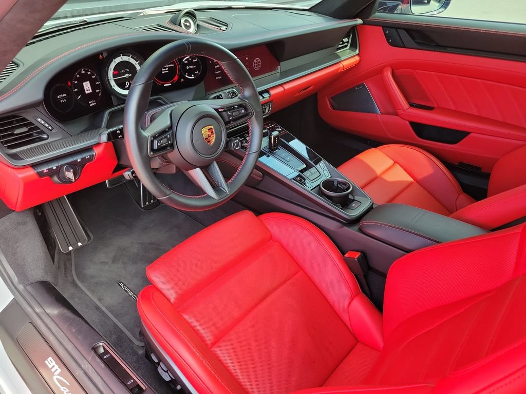 Certified 2024 Porsche 911 Carrera GTS RWD image 4