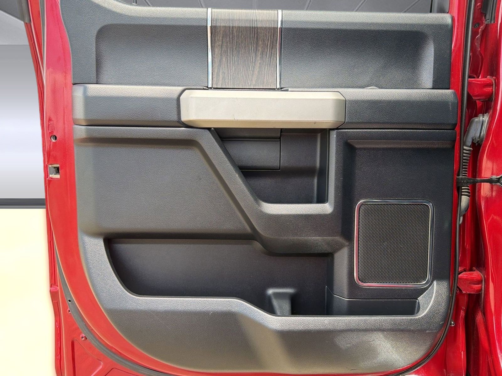 Used 2020 Ford F250 Lariat AWD/4WD image 11