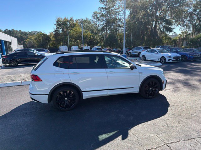 Used 2020 Volkswagen Tiguan SE R-Line FWD image 4