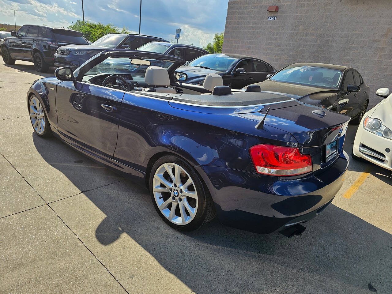 Used 2013 BMW 135i Convertible RWD image 8