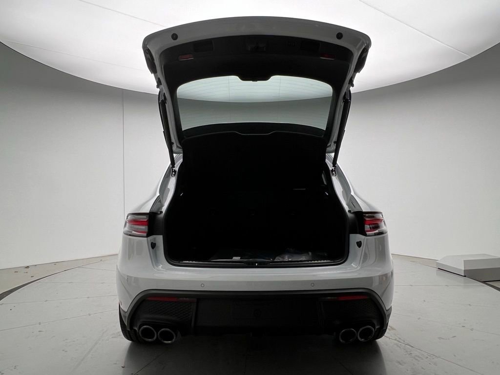 New 2026 Porsche Macan S image 20