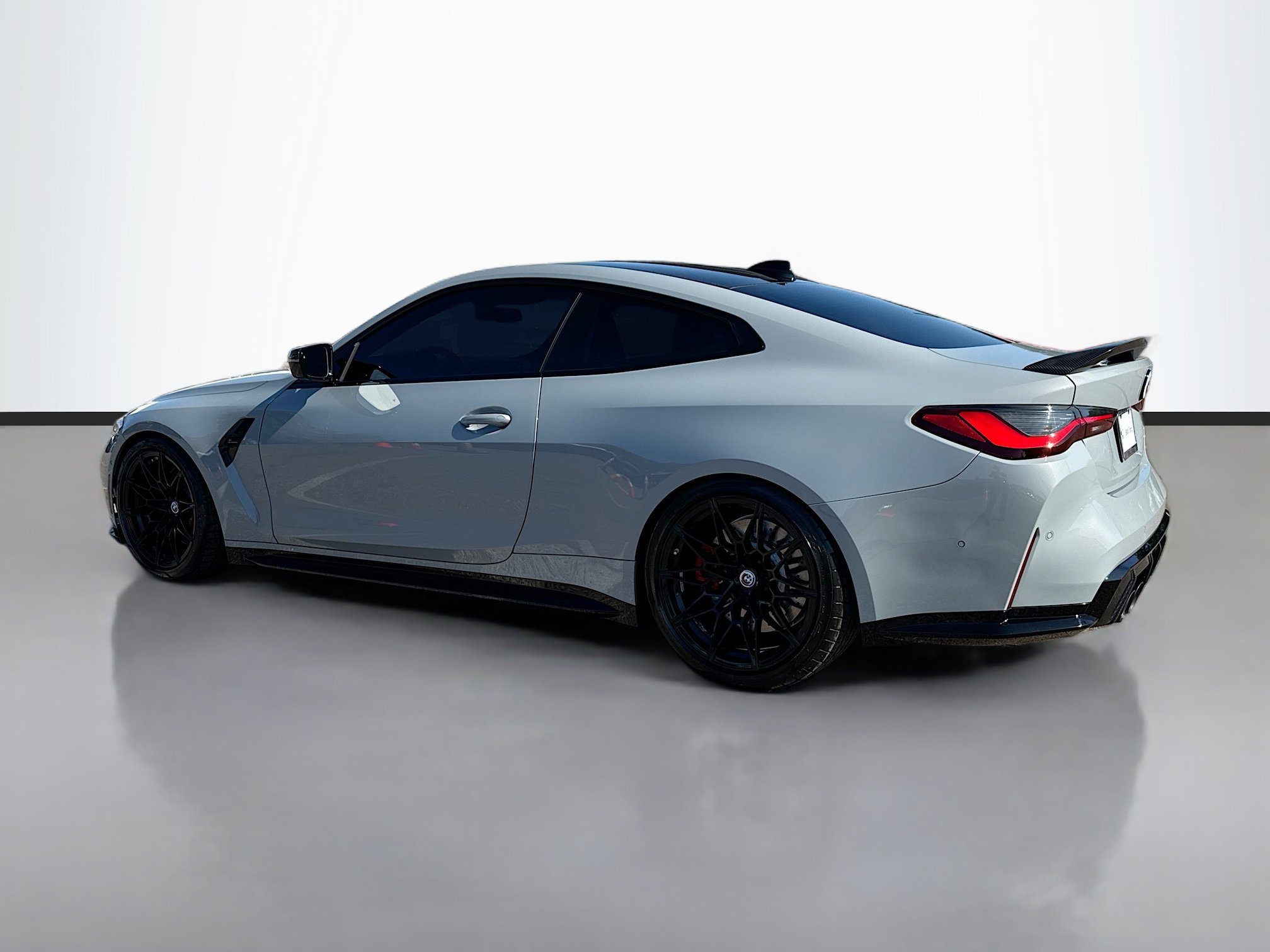 Used 2023 BMW M4 Competition w/ M Carbon Exterior Package image 5