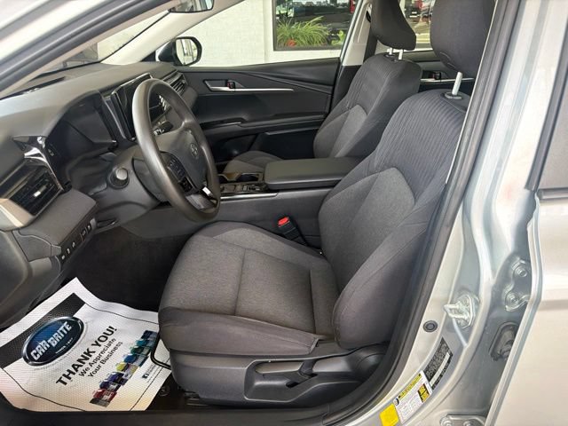 Used 2025 Toyota Camry LE FWD image 12