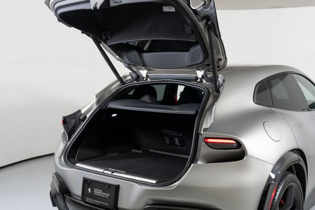 Used 2024 Ferrari Purosangue image 14