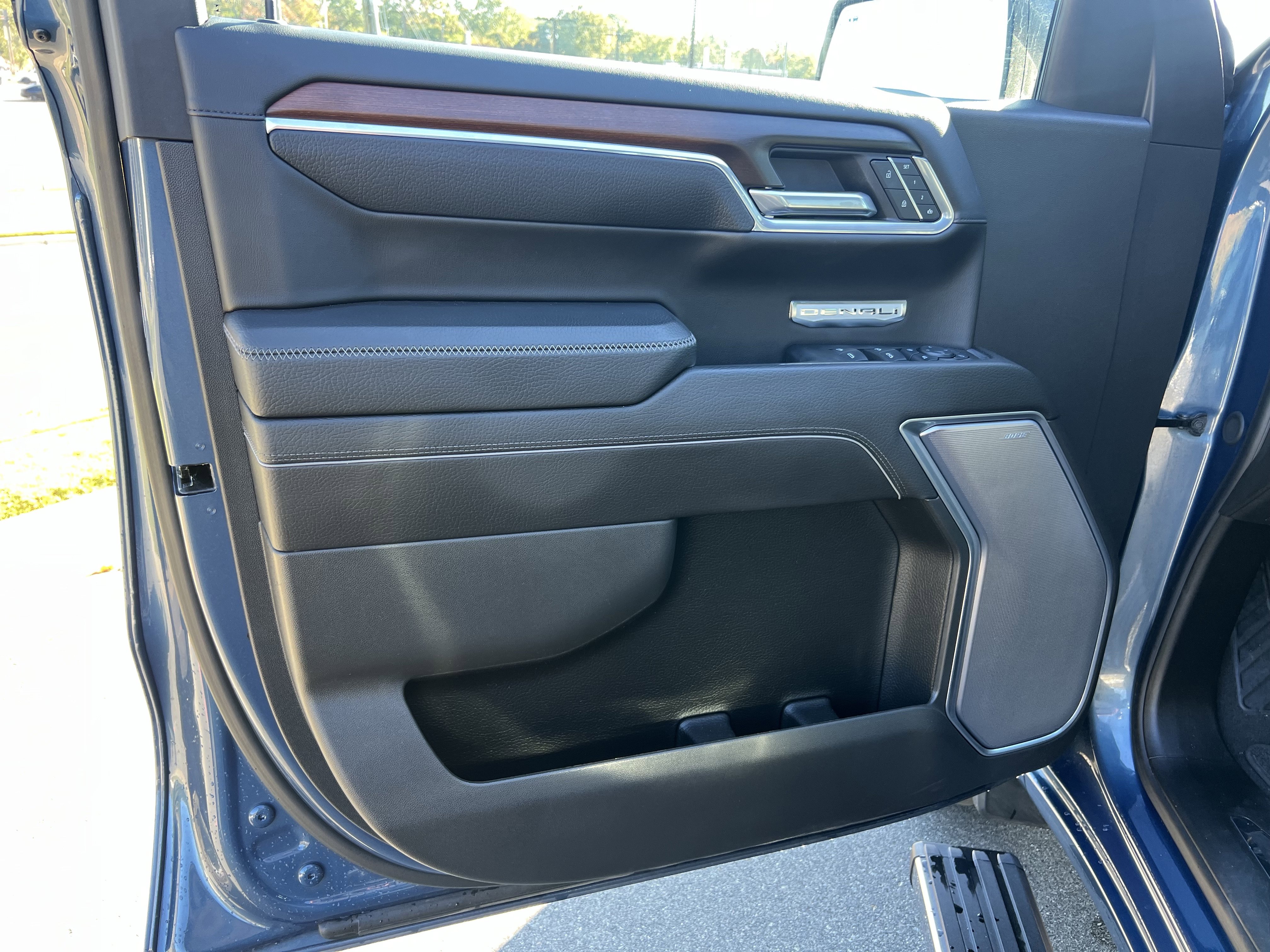 Used 2024 GMC Sierra 1500 Denali w/ Denali Reserve Package image 25