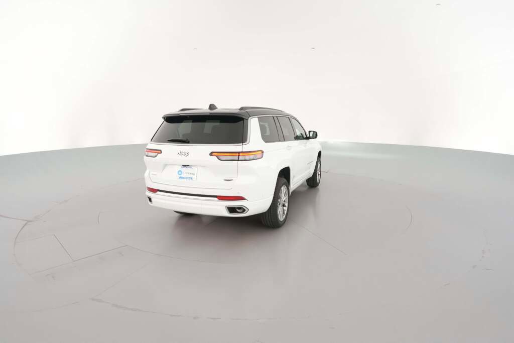 New 2025 Jeep Grand Cherokee L Summit w/ Luxury Tech Group V image 11