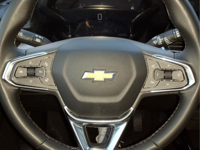 Used 2025 Chevrolet Trax LT w/ Driver Confidence Package FWD image 28