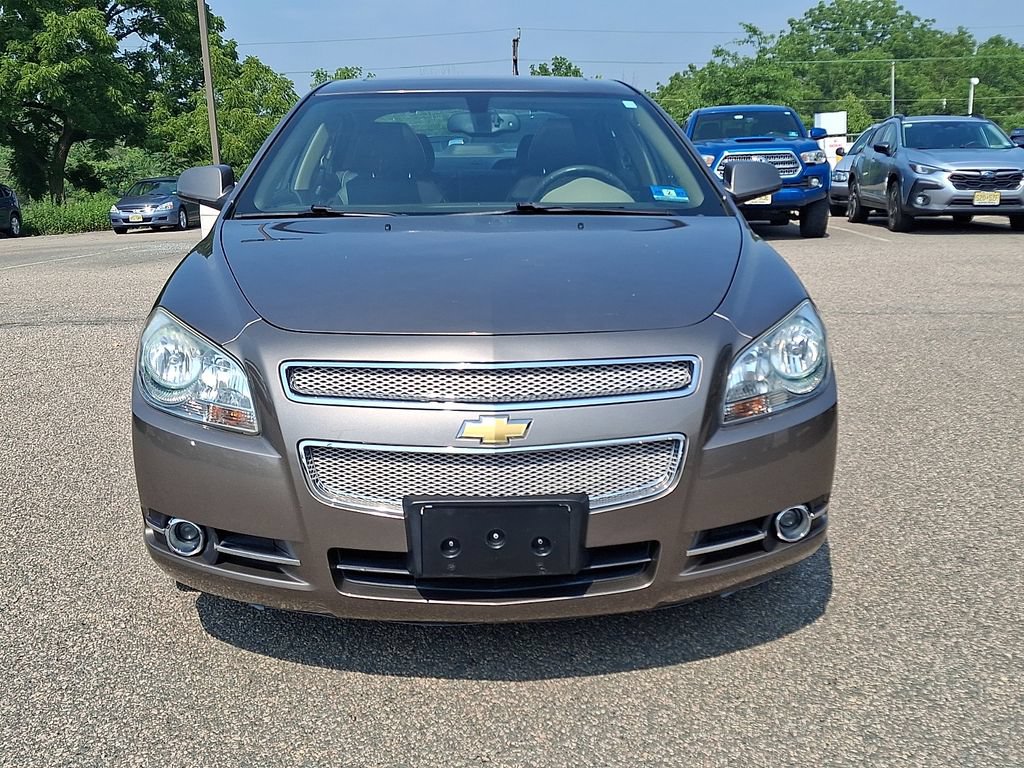 Used 2011 Chevrolet Malibu LTZ FWD image 4