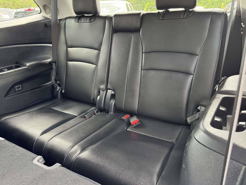 Used 2019 Honda Pilot Touring image 17