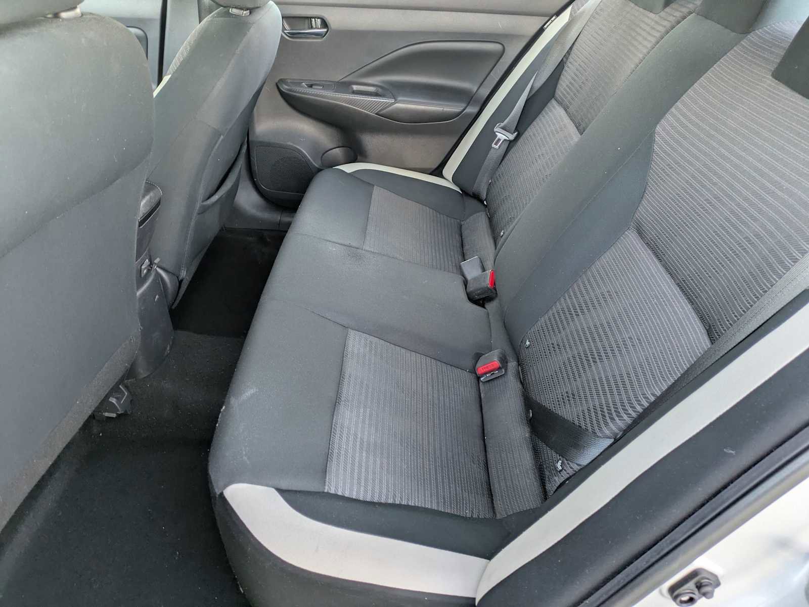 Used 2020 Nissan Versa SV image 16