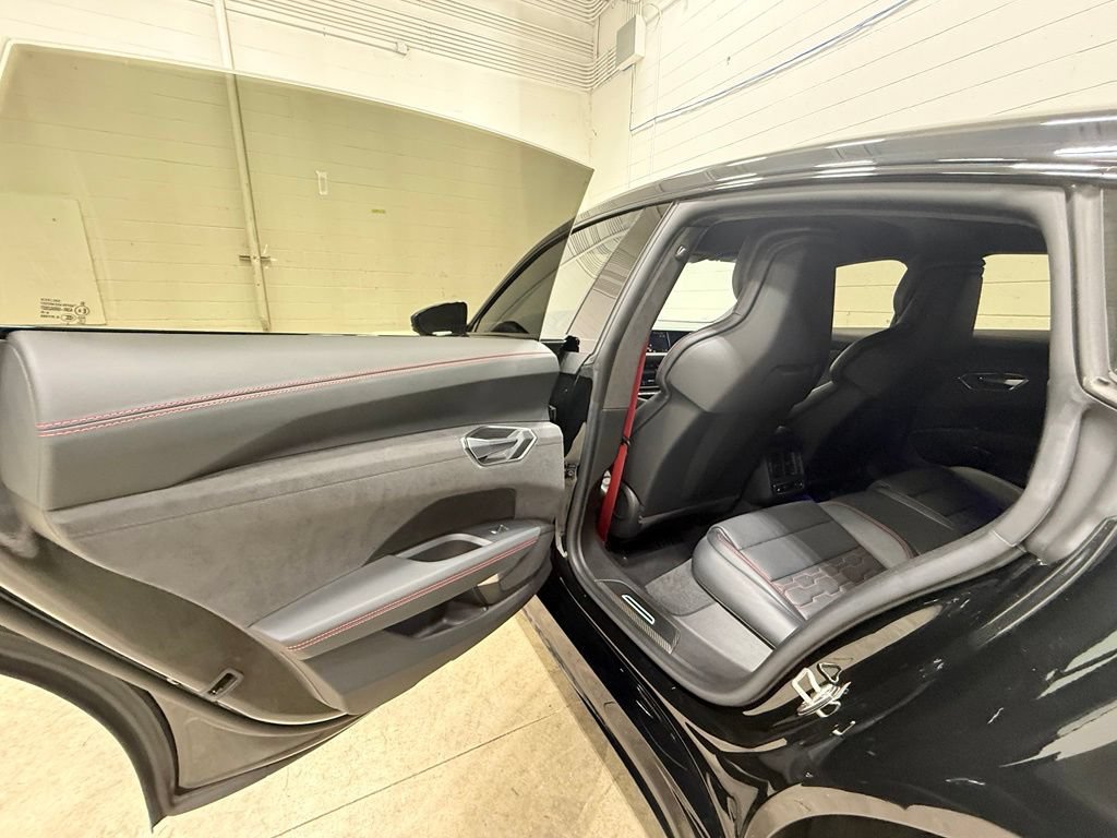 Used 2022 Audi RS e-tron GT w/ Year 1 Package AWD/4WD image 48