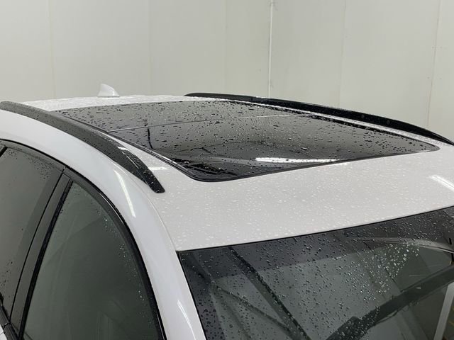 Certified 2025 Cadillac XT5 Sportv w/ Technology Package image 19