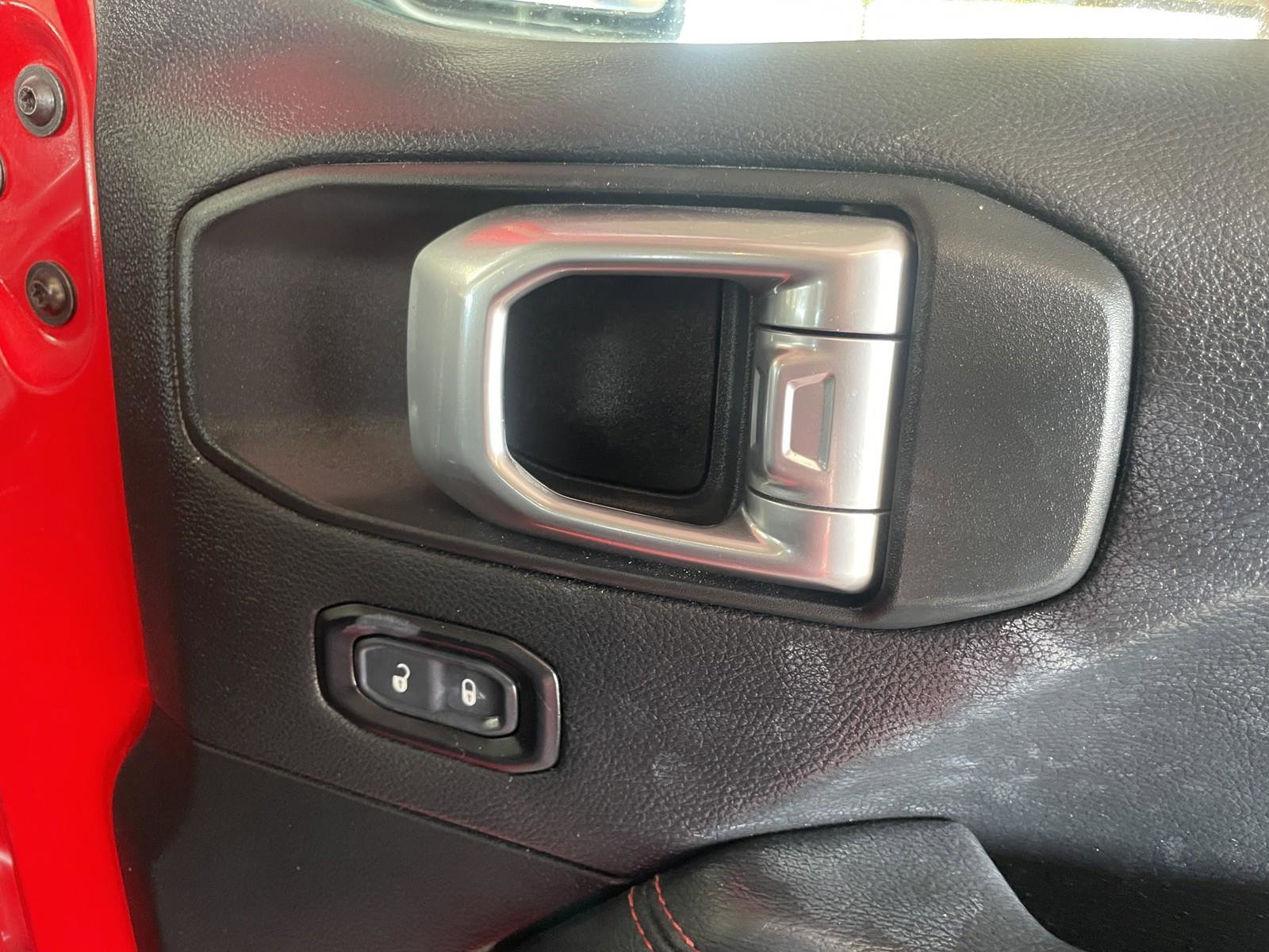 Used 2021 Jeep Wrangler Unlimited Rubicon image 37