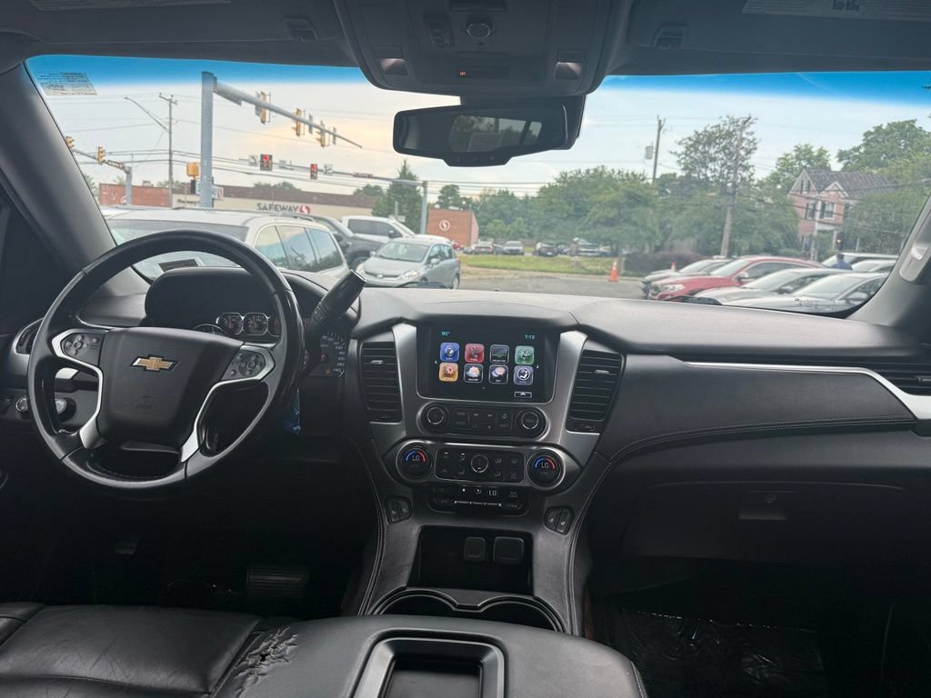 Used 2018 Chevrolet Suburban LT AWD/4WD image 15
