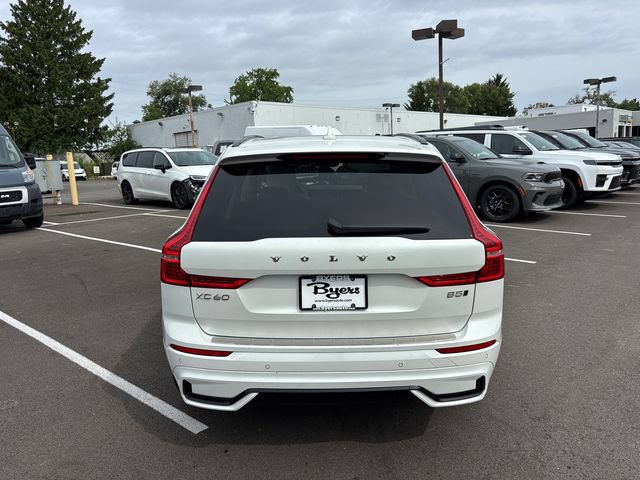Used 2023 Volvo XC60 B5 Plus AWD/4WD image 30