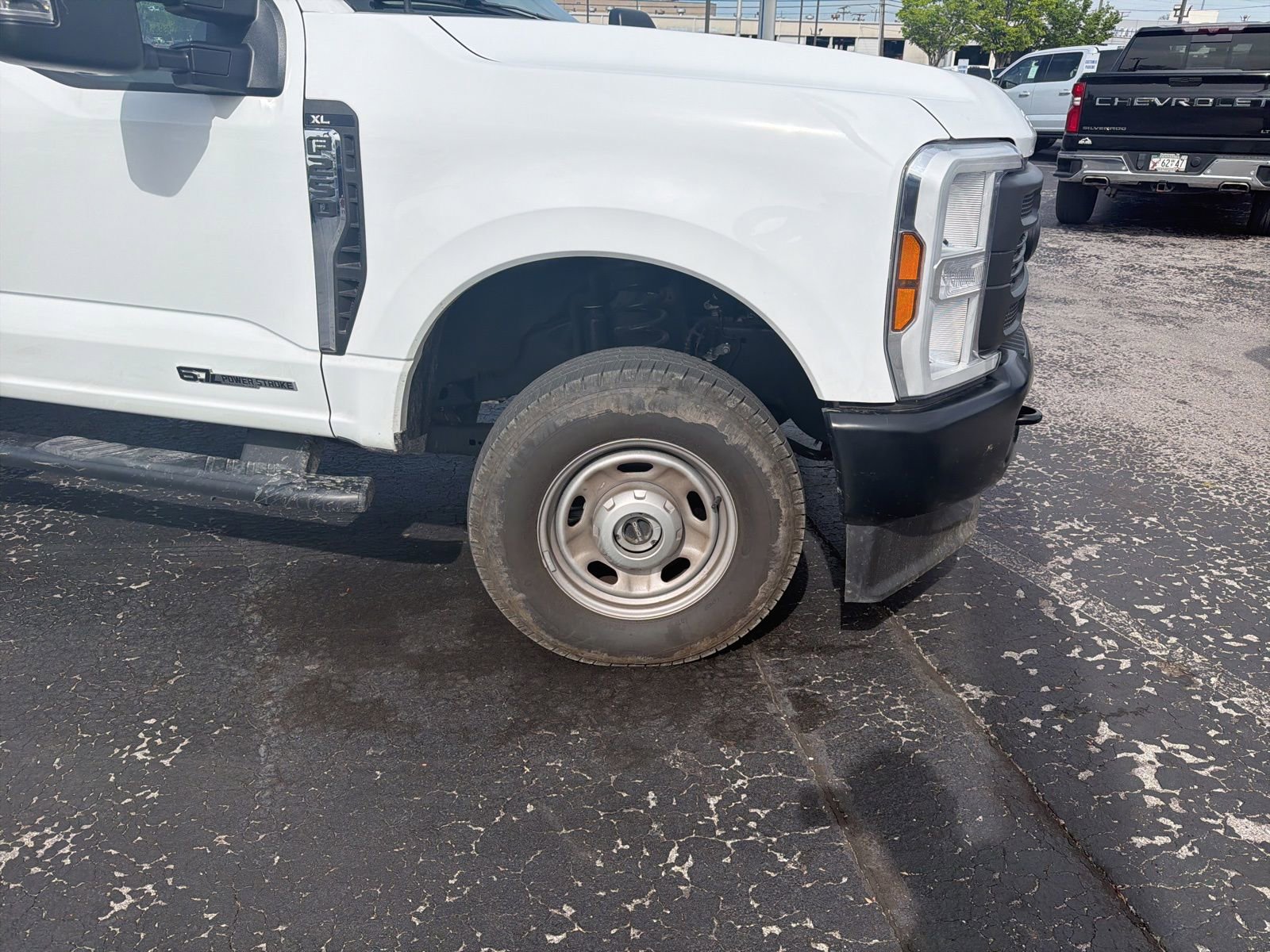 Used 2025 Ford F250 XL image 2