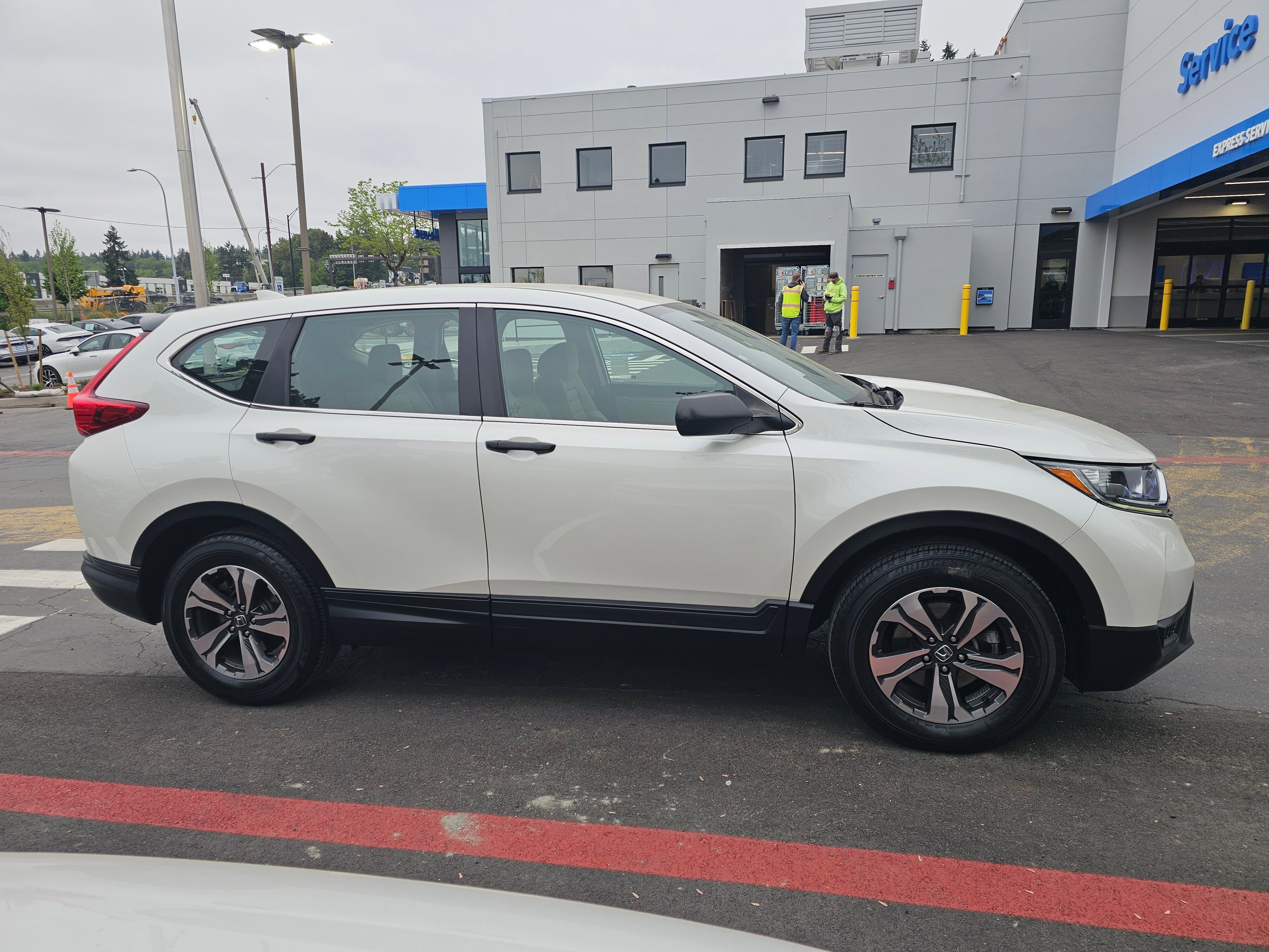 Used 2017 Honda CR-V LX image 8