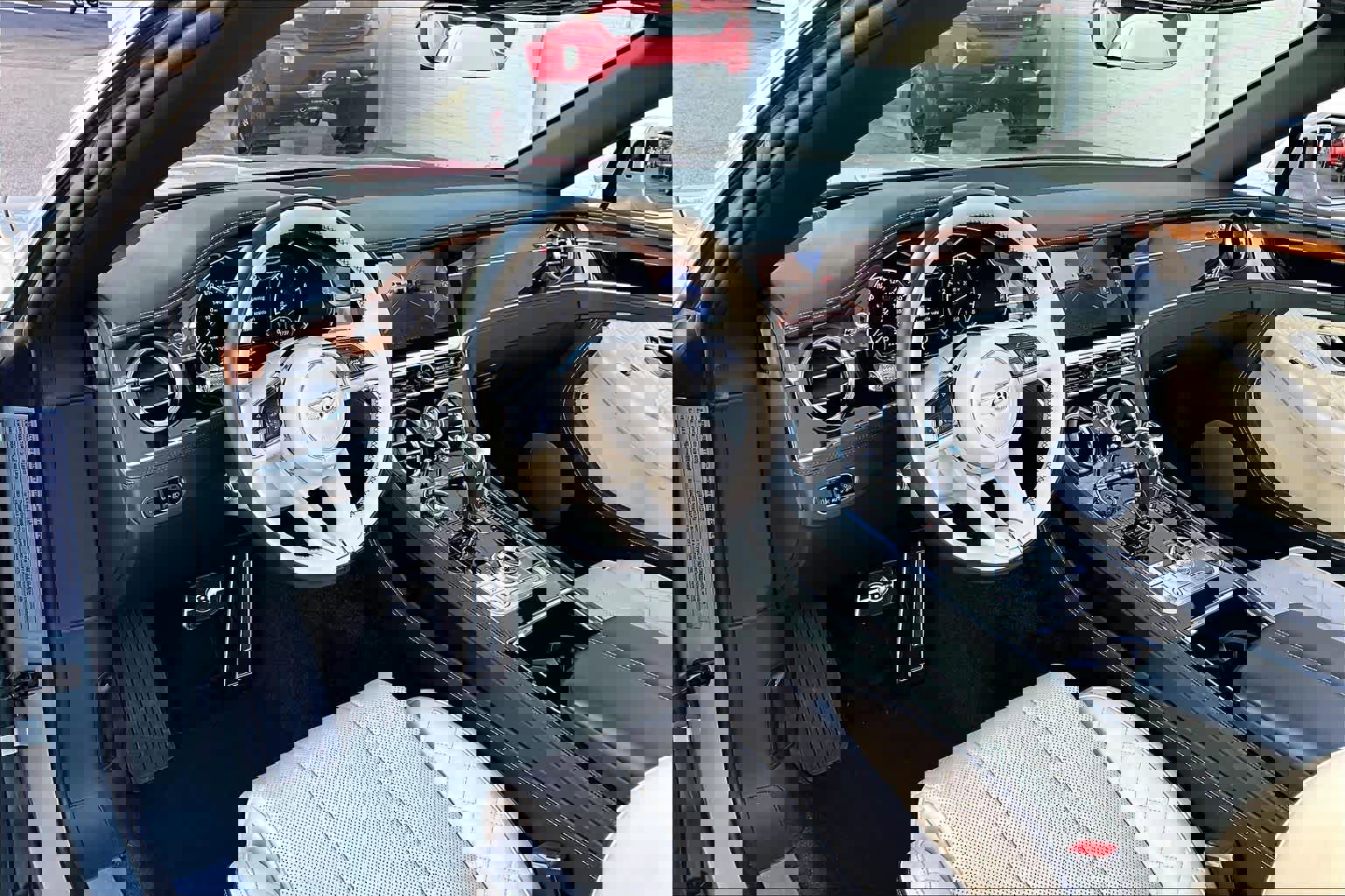 Used 2023 Bentley Continental GT Azure image 14