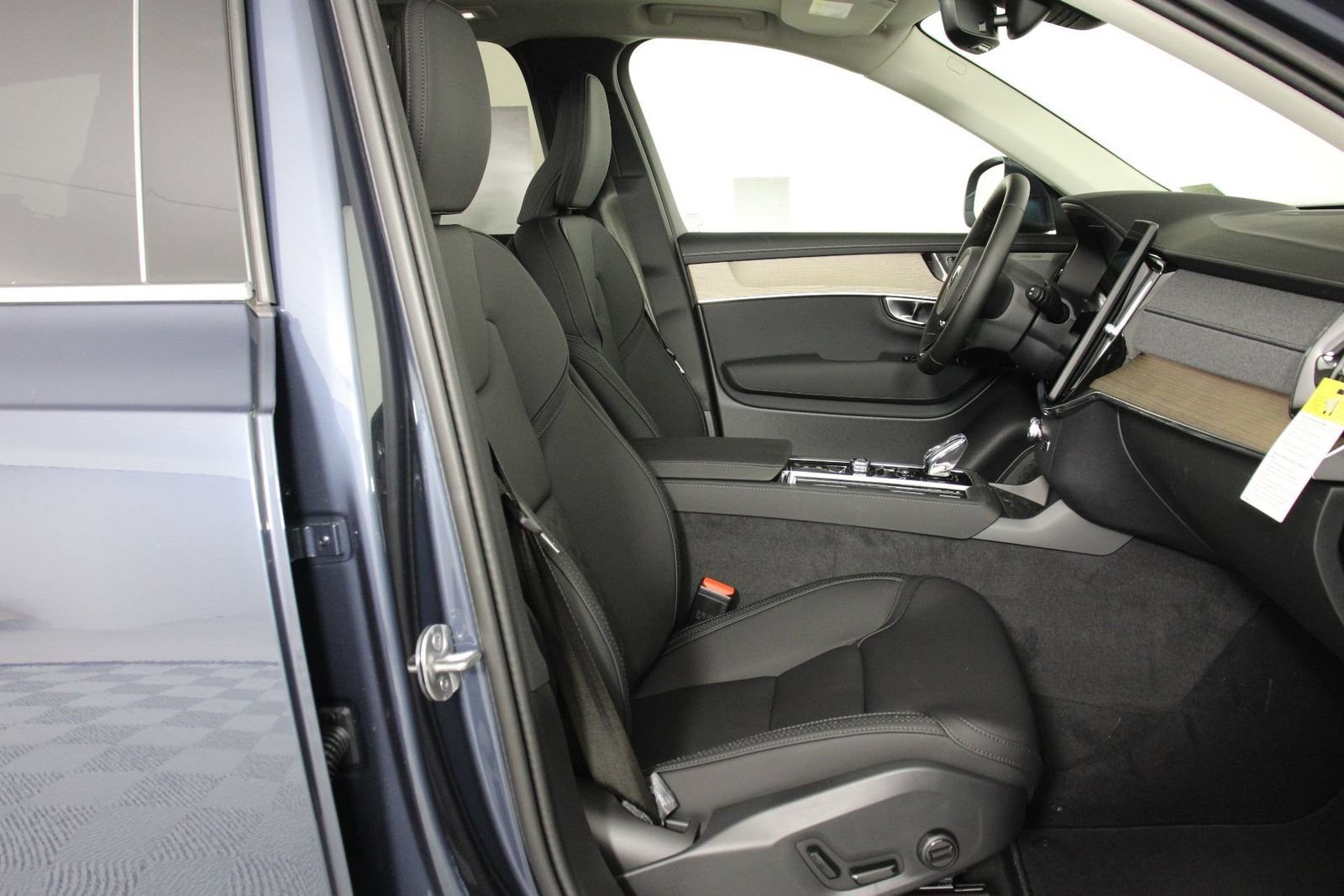 New 2026 Volvo XC90 B6 Plus AWD/4WD image 10