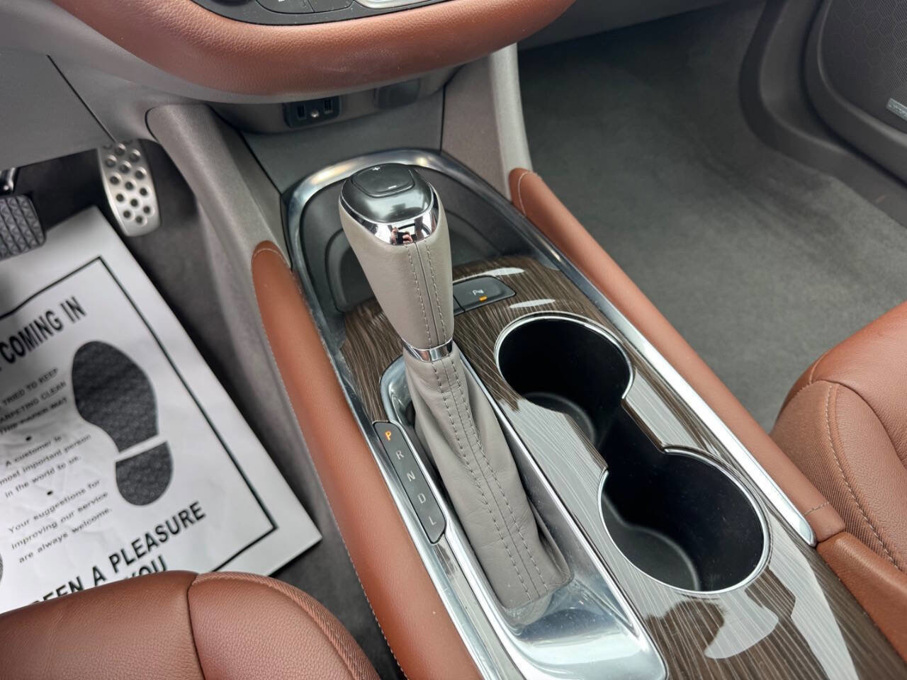 Used 2016 Chevrolet Malibu Premier w/ Driver Confidence Package image 18