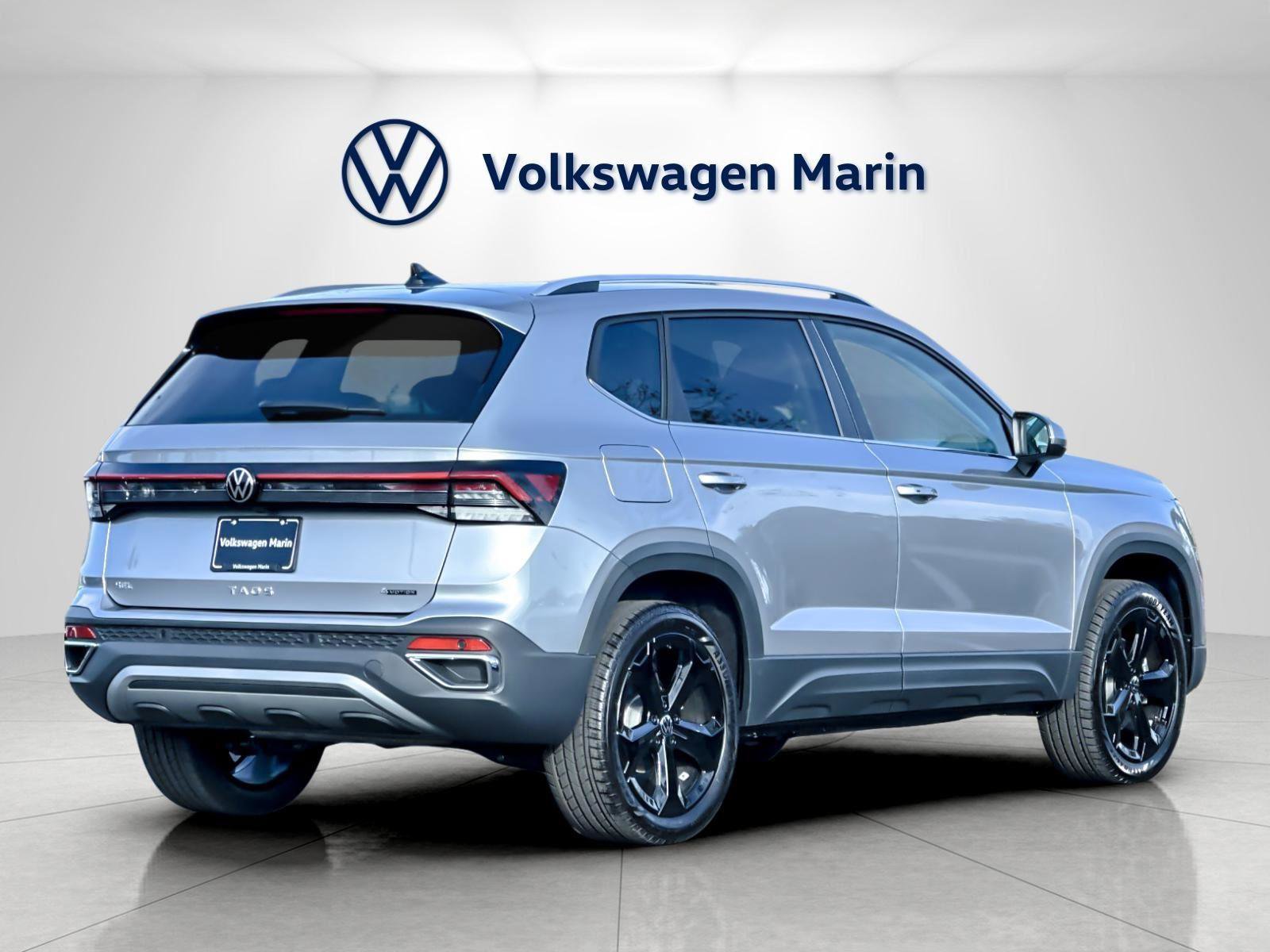 New 2026 Volkswagen Taos SEL image 5