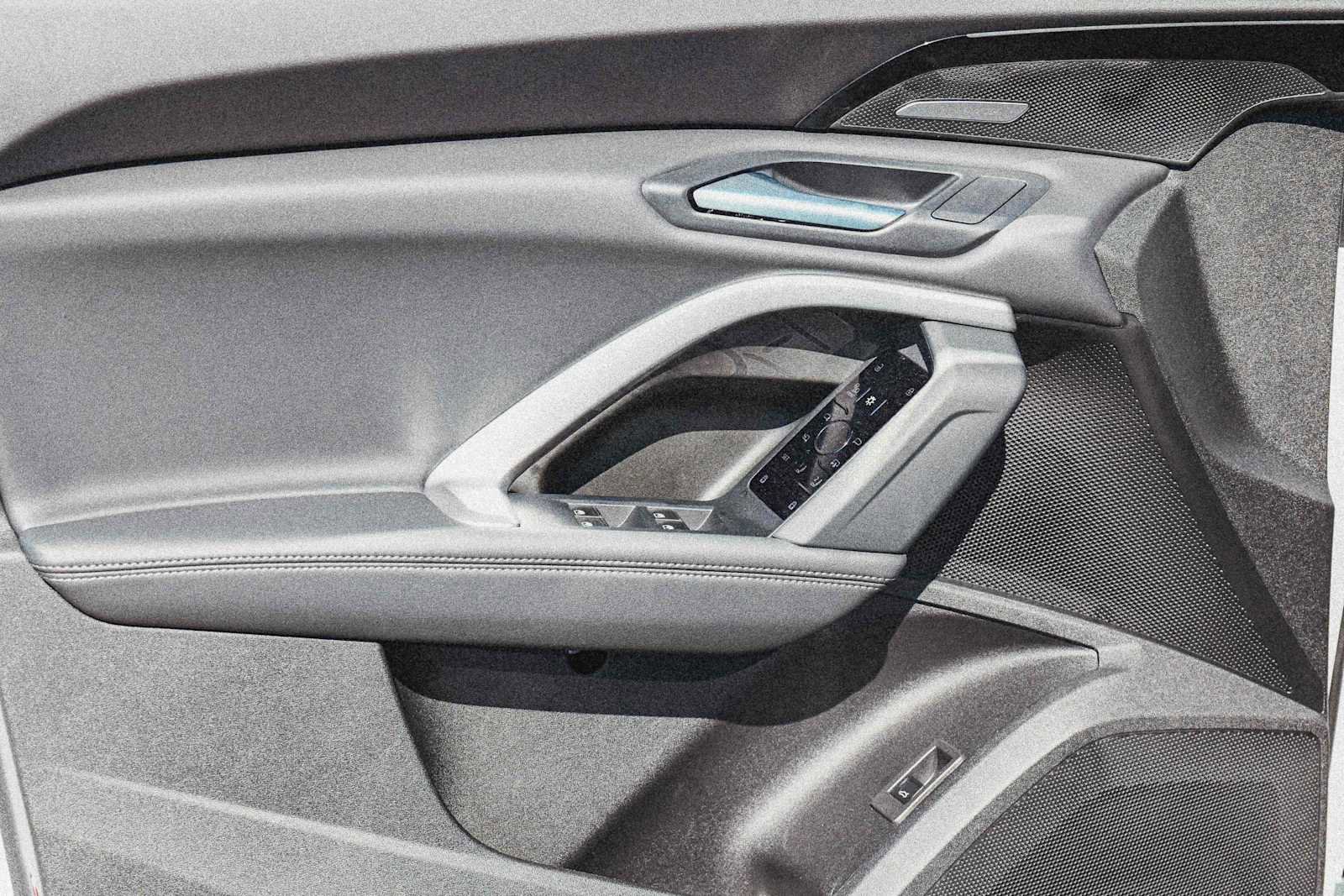 New 2025 Audi Q5 Premium Plus image 24