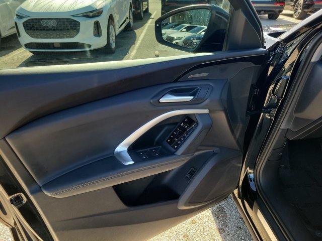 Certified 2025 Audi Q5 Premium AWD/4WD image 18
