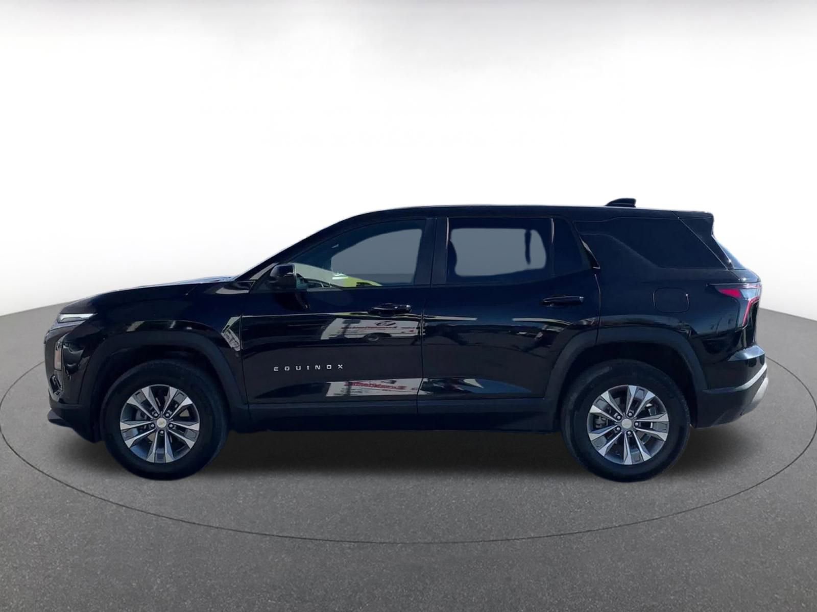 Used 2025 Chevrolet Equinox LT image 9