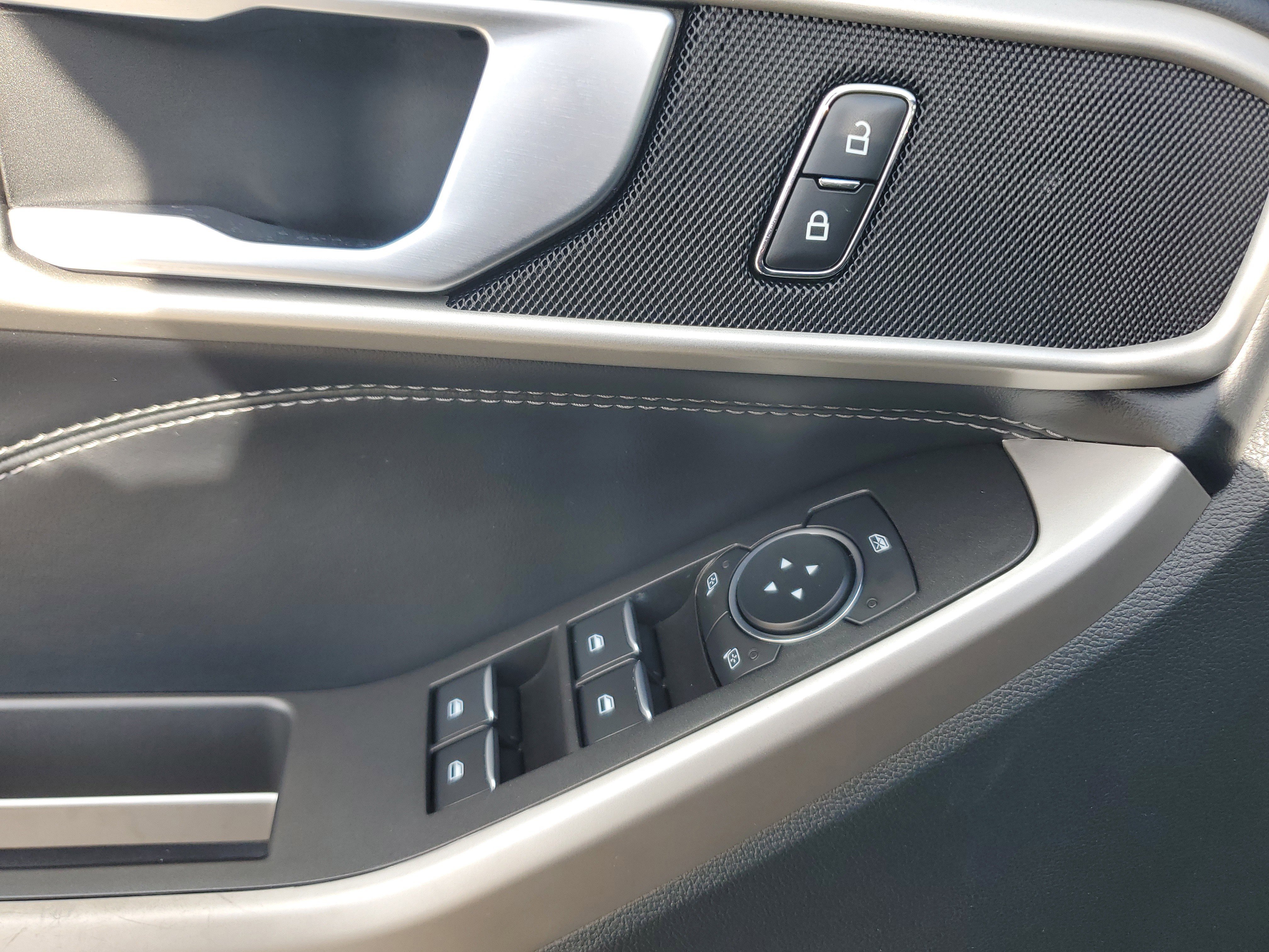 Used 2023 Ford Explorer XLT w/ Equipment Group 202A image 28