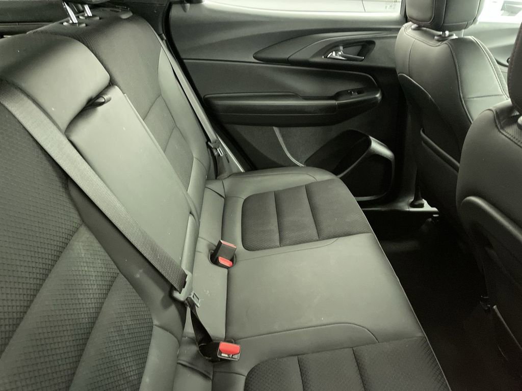 Used 2023 Chevrolet TrailBlazer RS w/ Convenience Package image 10
