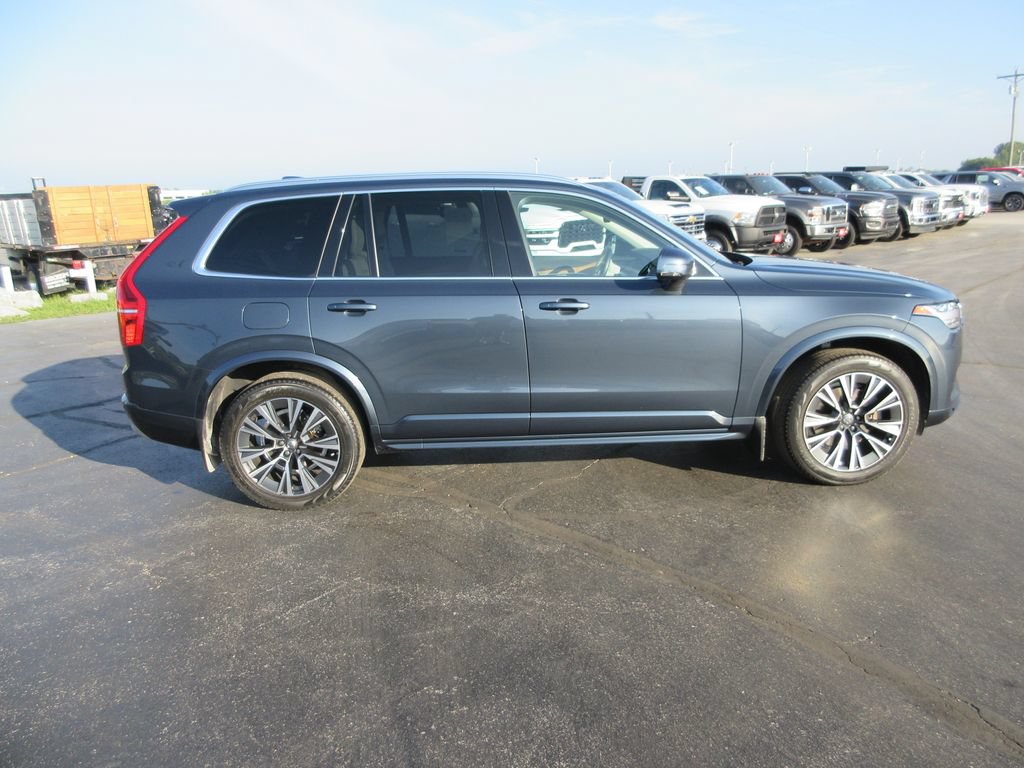 Used 2022 Volvo XC90 T6 Momentum w/ Advanced Package AWD/4WD image 5