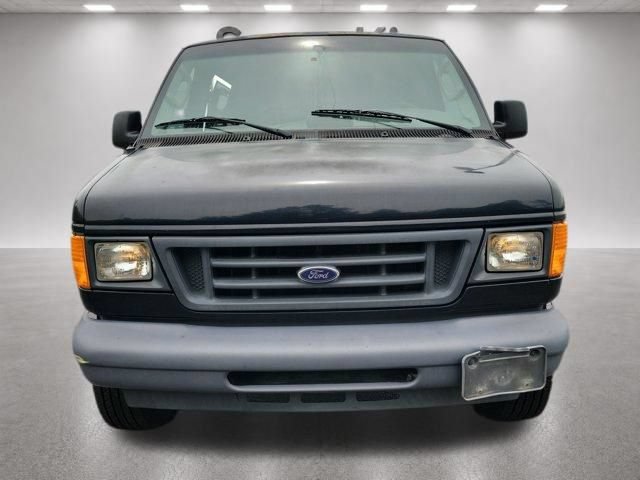 Used 2006 Ford E-350 and Econoline 350 Extended Super Duty RWD image 5