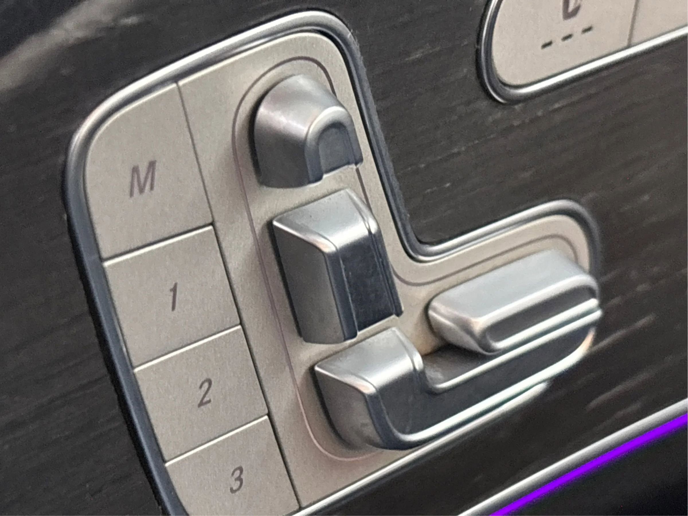 Used 2021 Mercedes-Benz GLE 350 4MATIC image 25