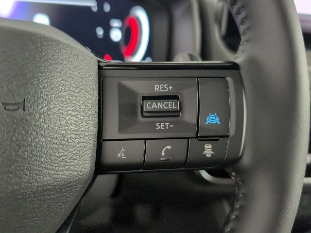 New 2026 Nissan Rogue Platinum image 14