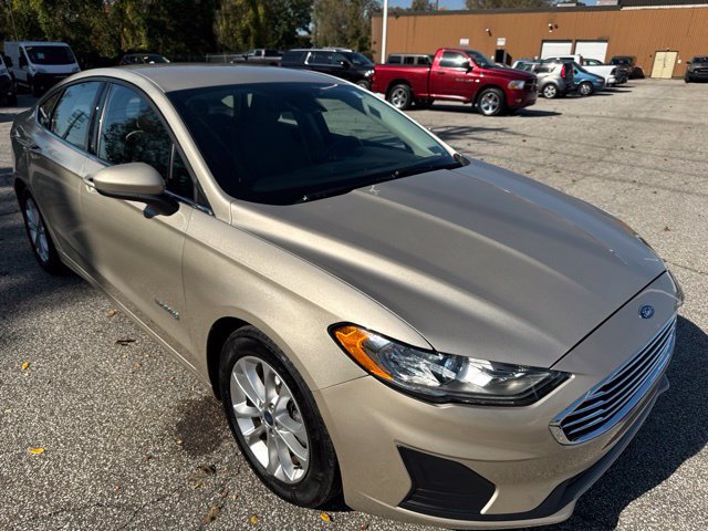 Used 2019 Ford Fusion SE FWD image 19