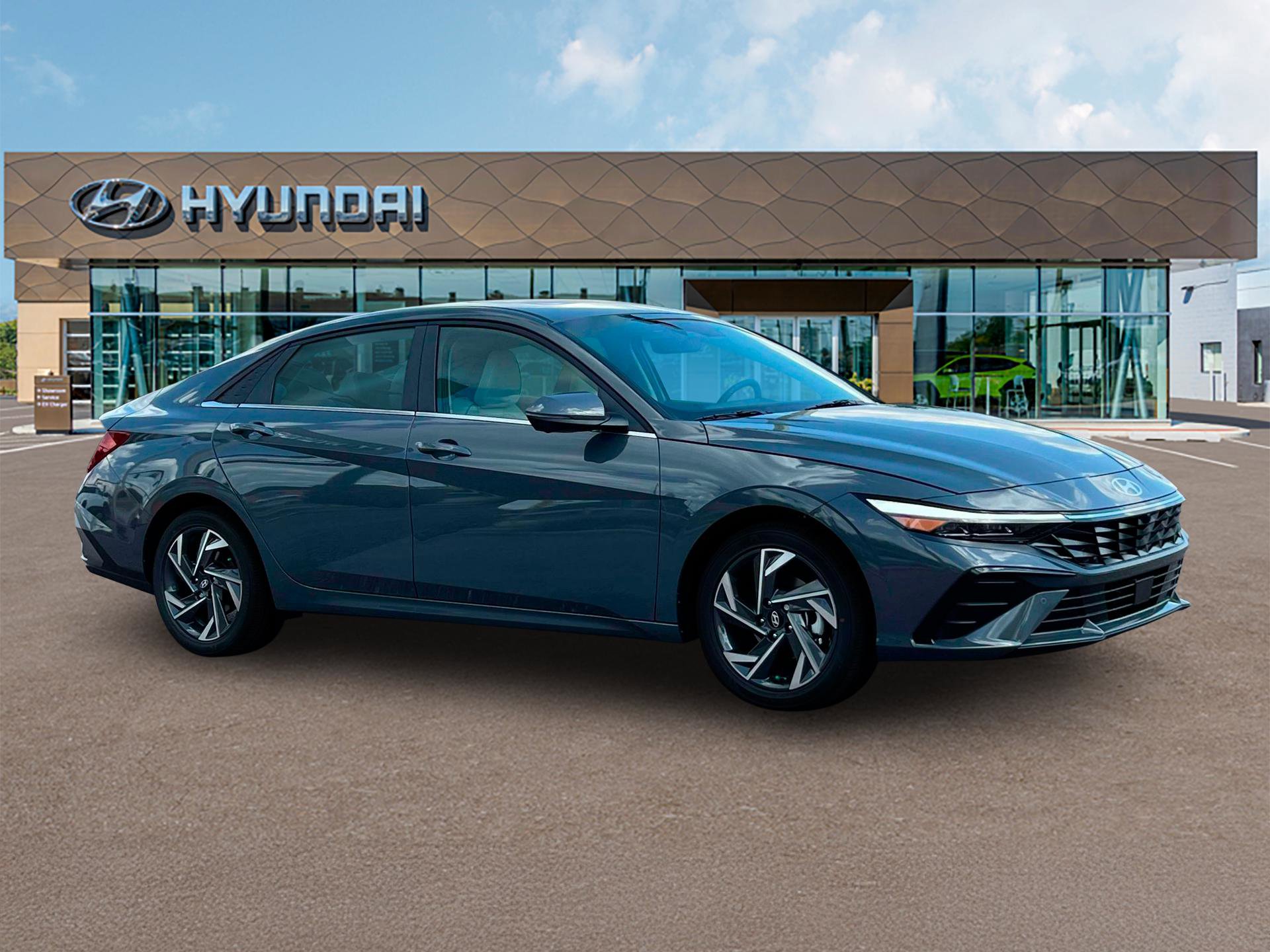 Used 2025 Hyundai Elantra Limited w/ Cargo Package FWD image 10