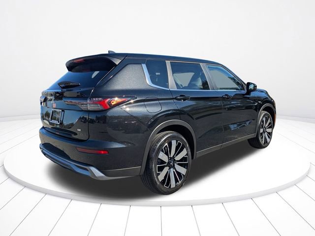 New 2026 Mitsubishi Outlander SE FWD video 3