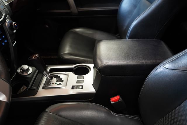 Used 2019 Toyota 4Runner Limited AWD/4WD image 40