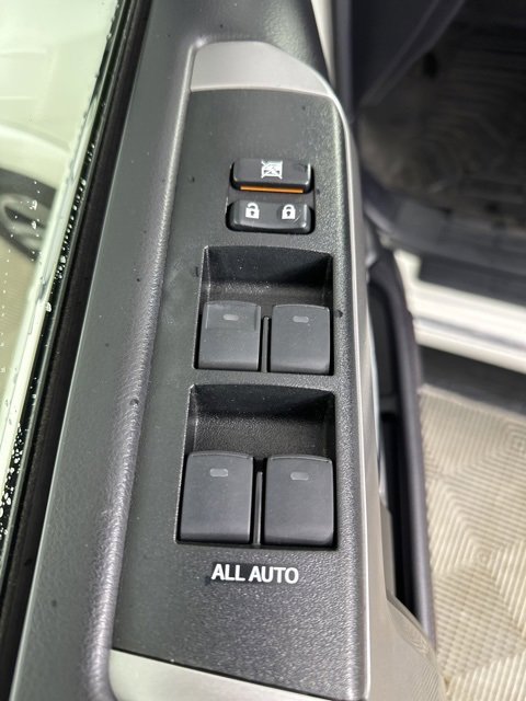 Used 2019 Toyota 4Runner Limited image 24