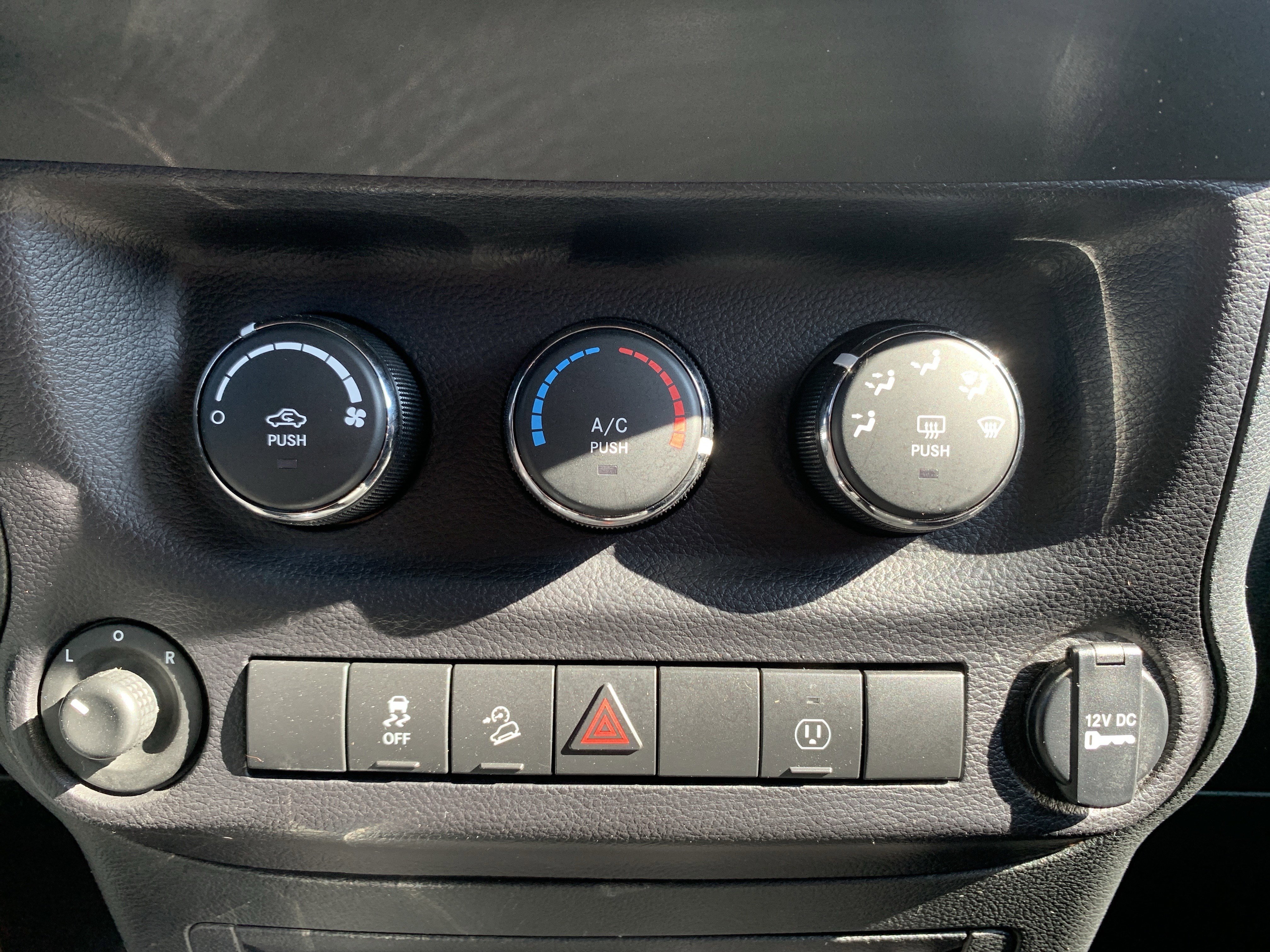 Used 2017 Jeep Wrangler Unlimited Sport image 29