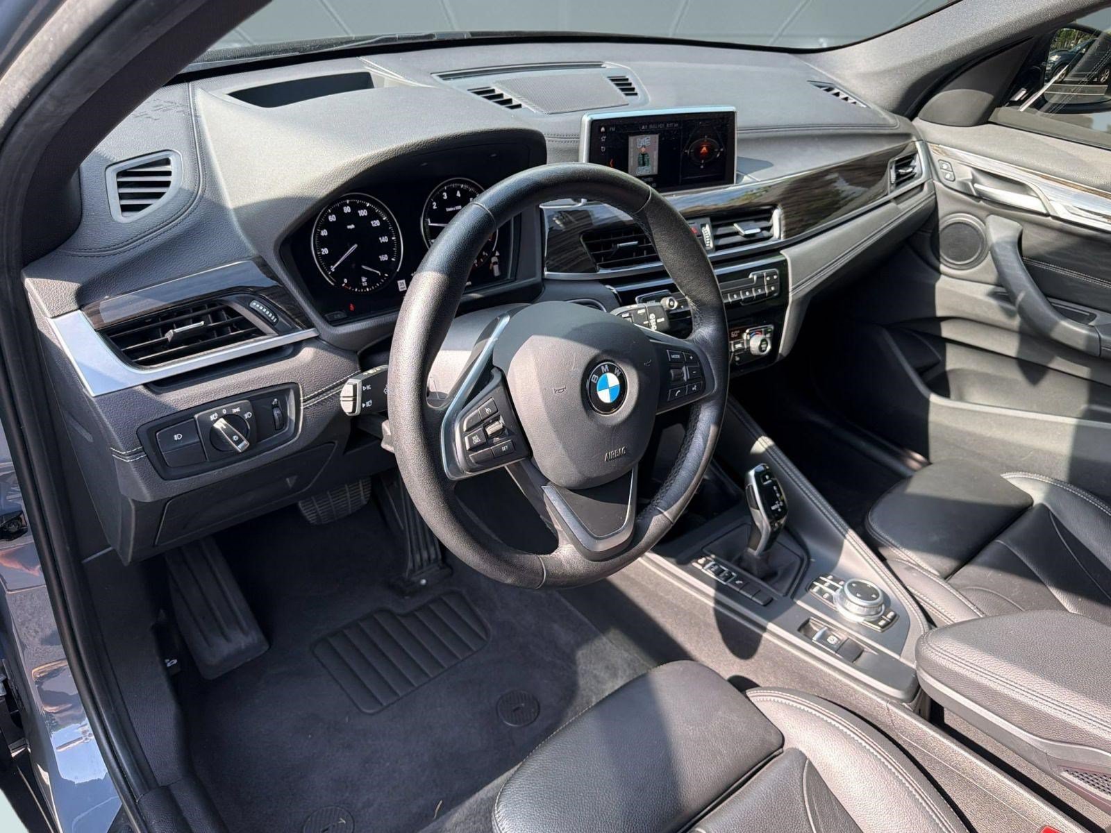 Used 2020 BMW X1 sDrive28i w/ Premium Package FWD image 4