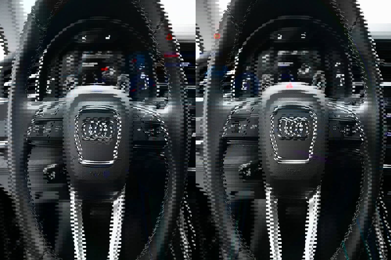 Used 2022 Audi Q8 Premium Plus image 14