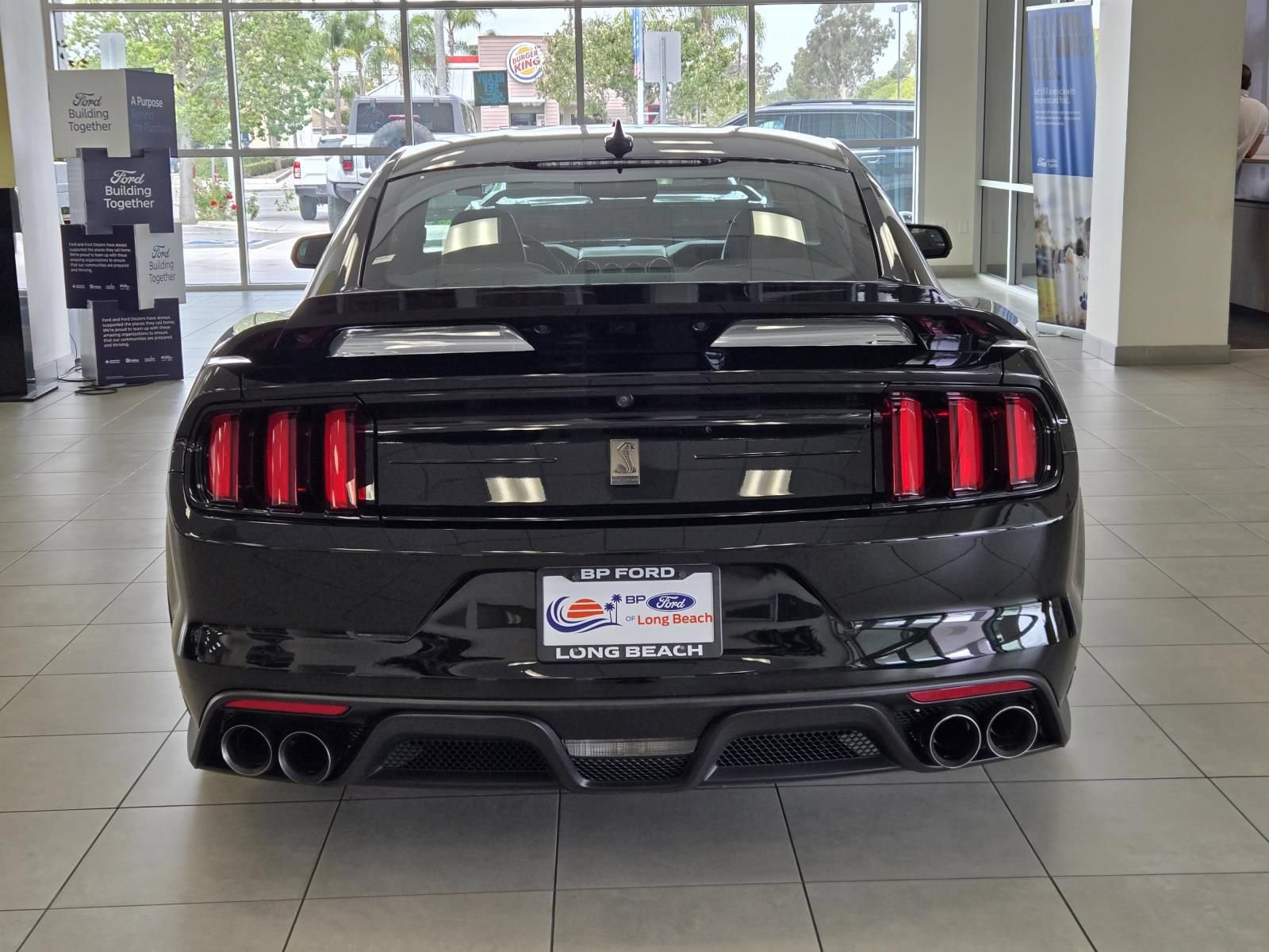 Used 2020 Ford Mustang Shelby GT350 w/ Technology Package RWD image 3
