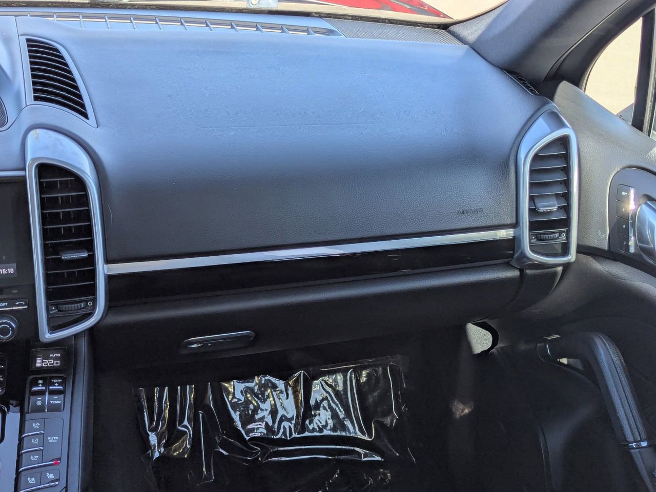 Used 2017 Porsche Cayenne S w/ Premium Package AWD/4WD image 15