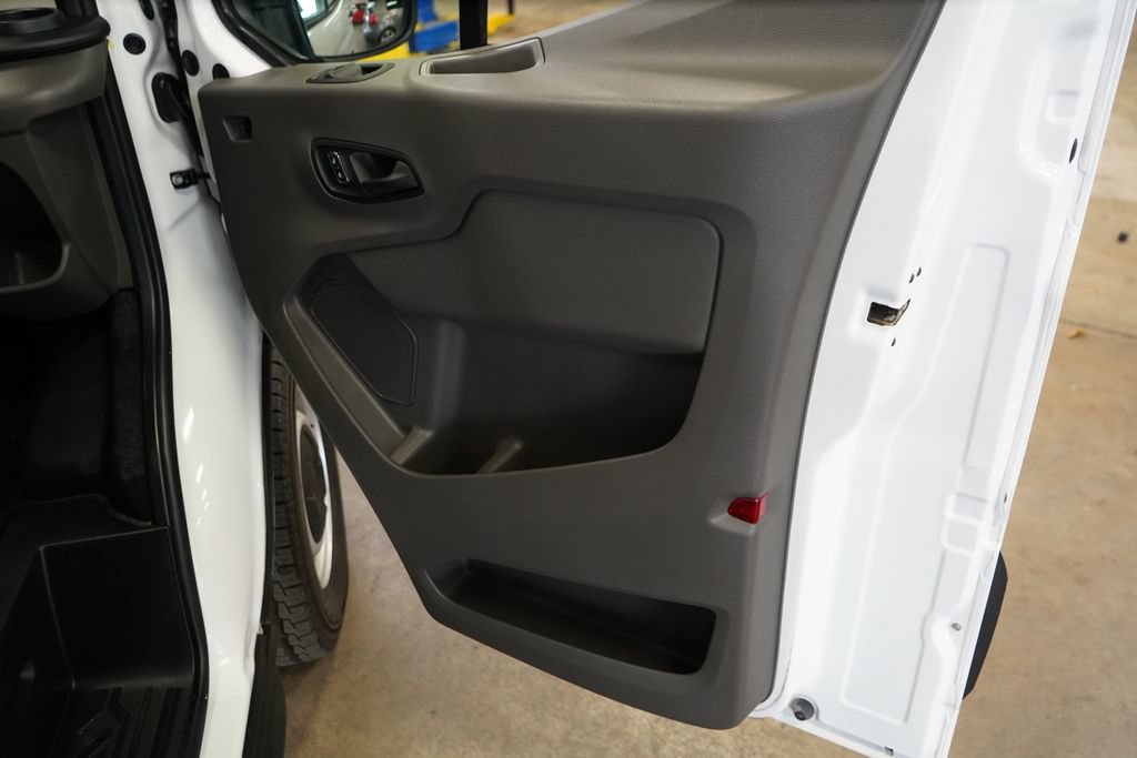 Certified 2023 Ford Transit 350 Low Roof RWD image 21
