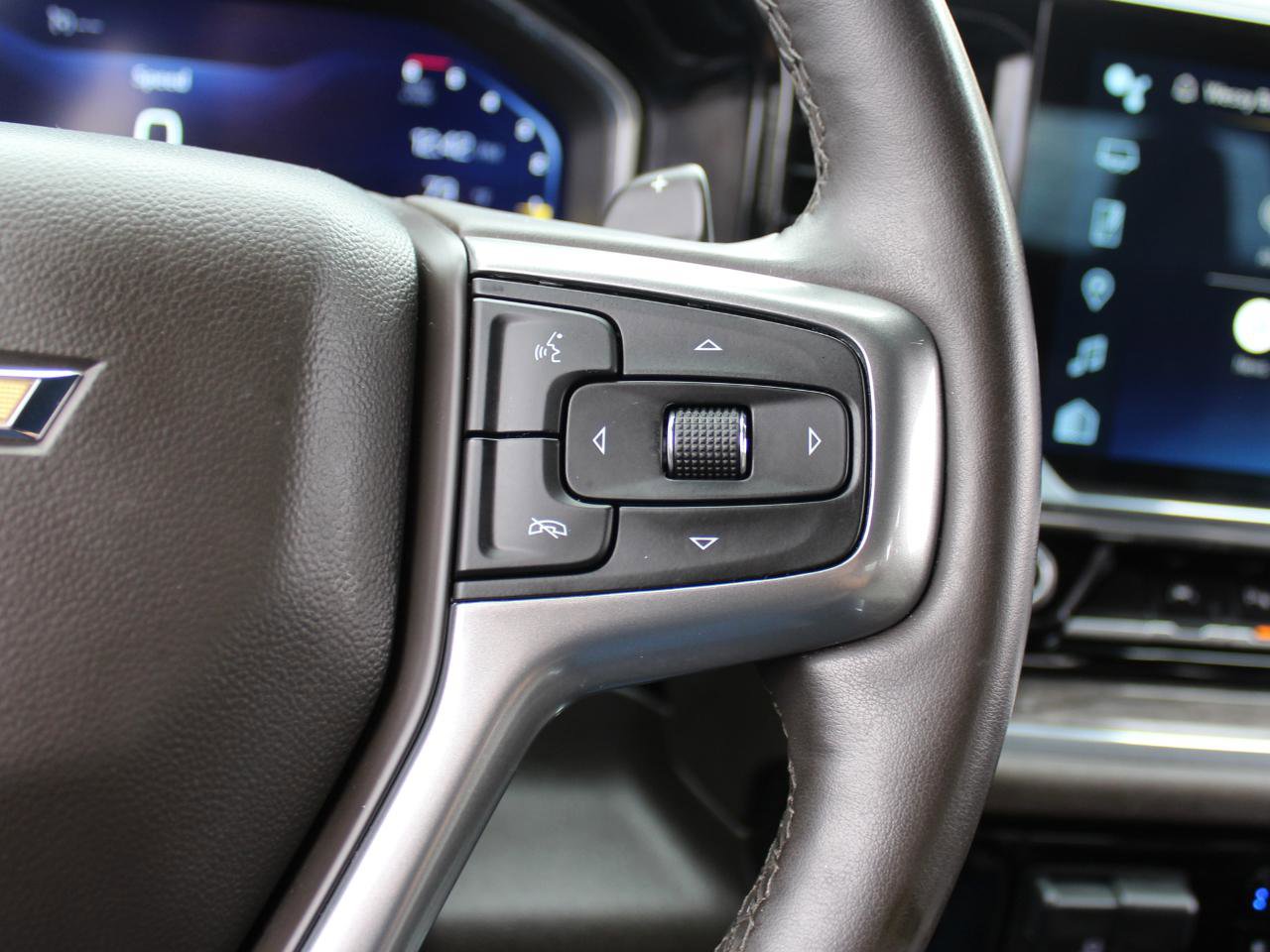 Used 2024 Chevrolet Silverado 1500 LTZ w/ Technology Package image 26