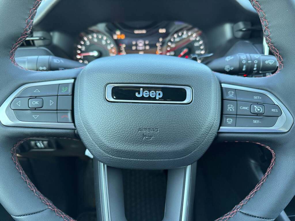 New 2026 Jeep Compass Trailhawk image 22