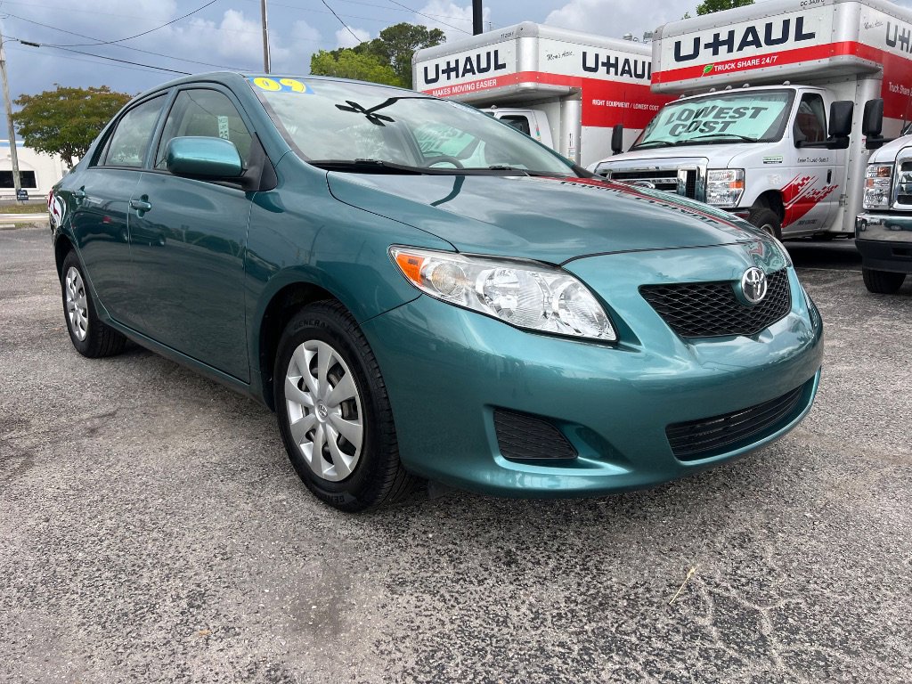 Used 2009 Toyota Corolla LE FWD image 1