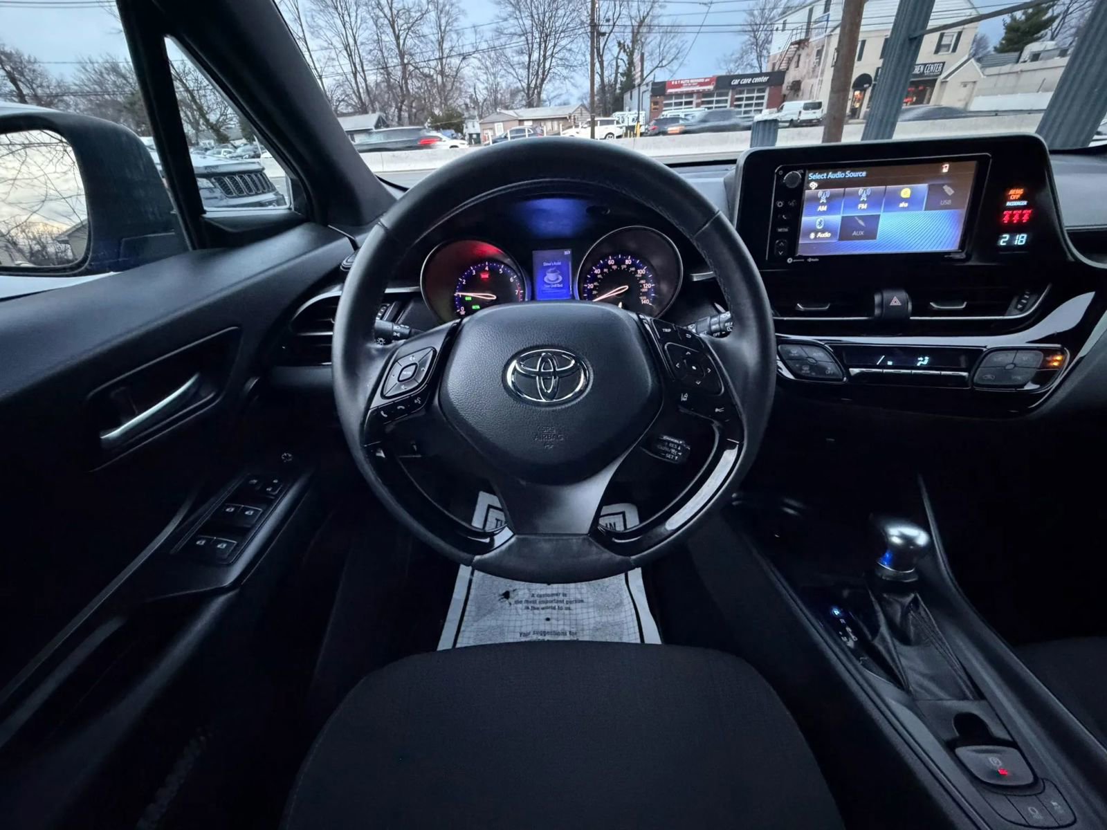 Used 2018 Toyota C-HR XLE image 32