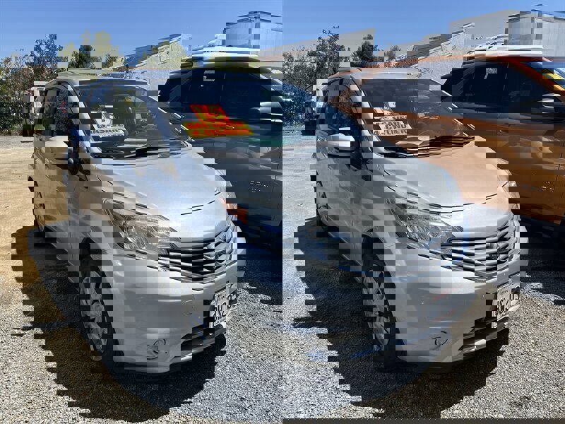 Used 2015 Nissan Versa Note SV image 29